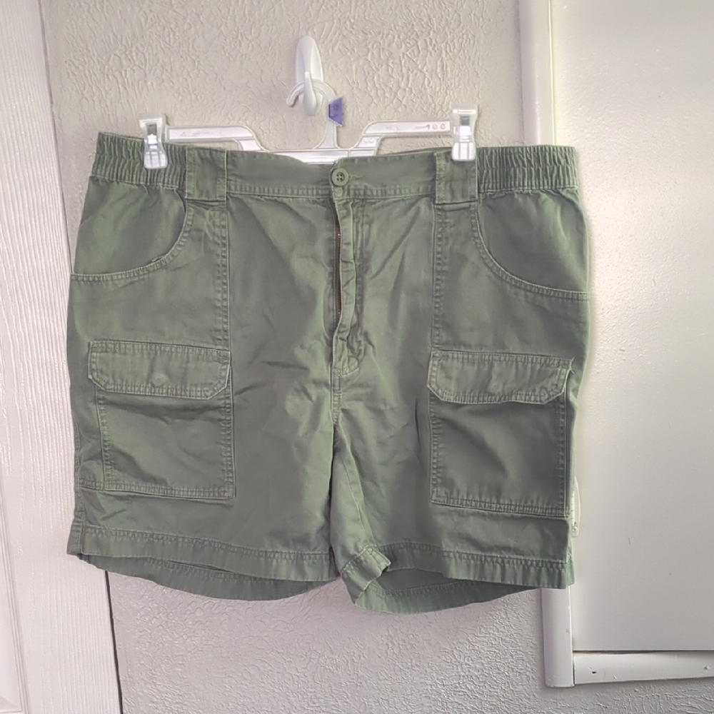 Roundtree & Yorke Casual Cargo Shorts